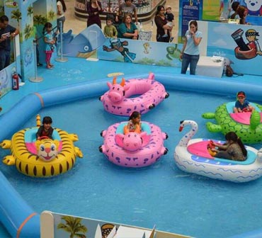 قارب التصادم