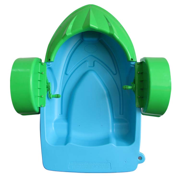 قارب تجديف للبالغين